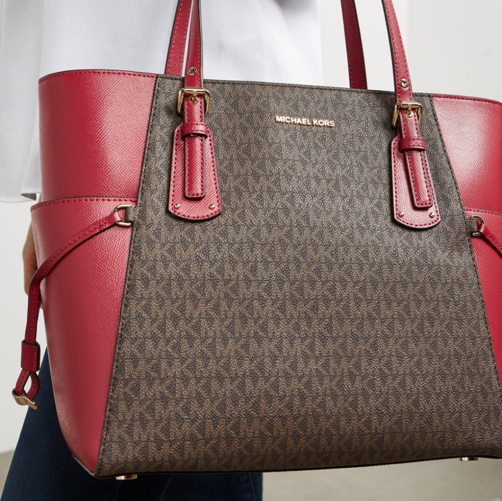 Michael Kors Voyager Tote,  NWT
